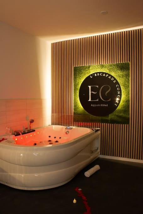 Escapade Suite Альбервиль Экстерьер фото